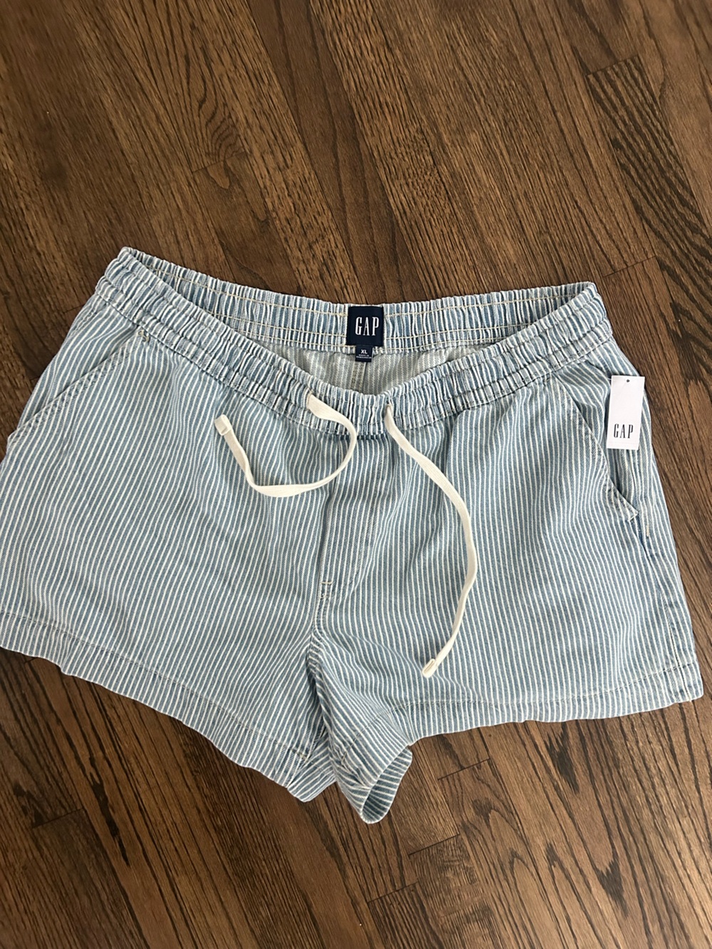 GAP Light Blue & White Pinstripe Drawstring Shorts NWT